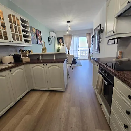 Apartament Lazuli Sunset View 301 Larnaca